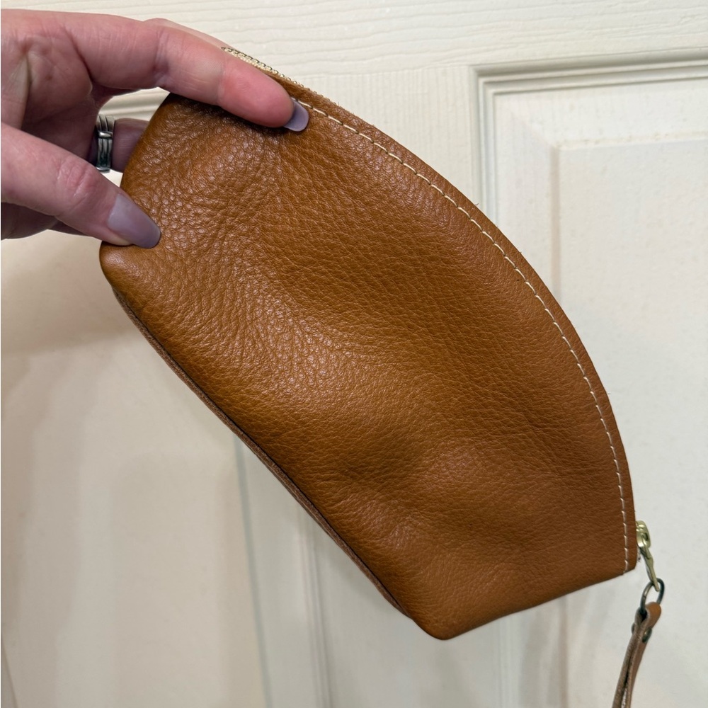 Portland Leather Tan Cosmetic Bag